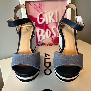 ❌SOLD❌NEW ALDO WEDGES💙